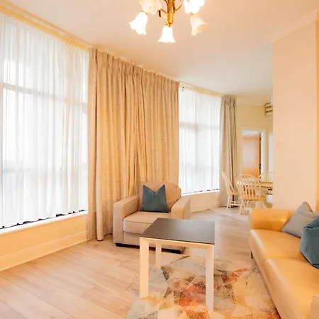 Apartment Long Walk Gem *