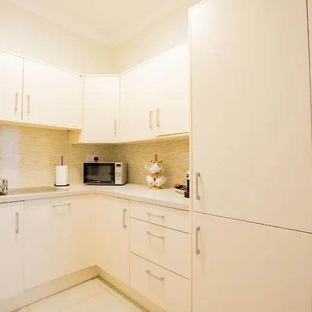 Long Walk Gem * Galway