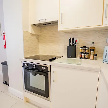 Apartment Long Walk Gem