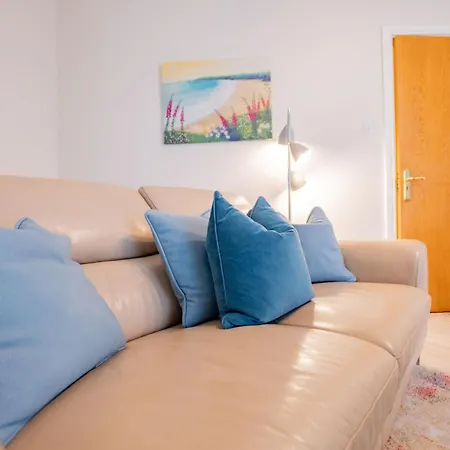 Long Walk Gem 골웨이