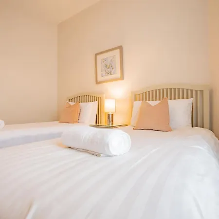 Long Walk Gem 골웨이