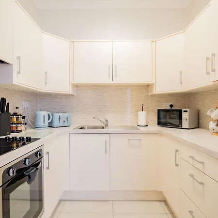 Long Walk Gem 골웨이