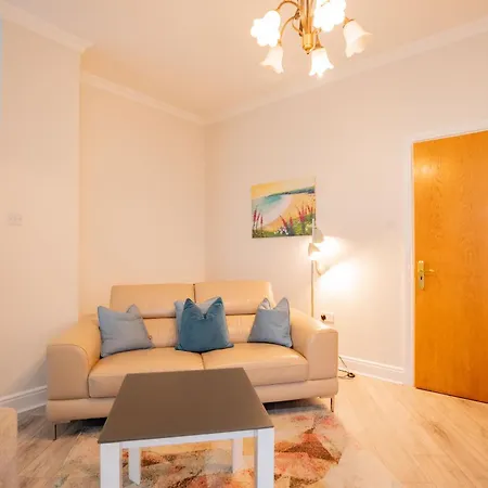 Long Walk Gem * 골웨이